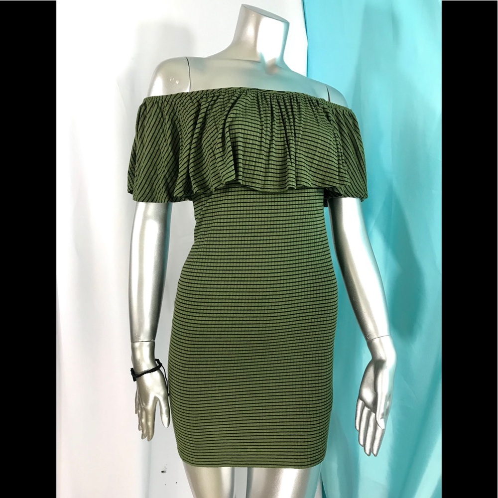 Off Shoulder Mini Dress. Spring or Summer perfect.